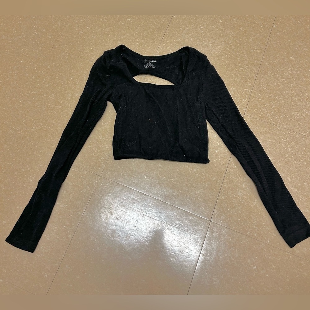 Black cropped long sleeve, open back, size xs